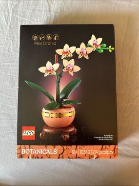 LEGO Botanicals Mini Orchid - Pink, Green & Tan